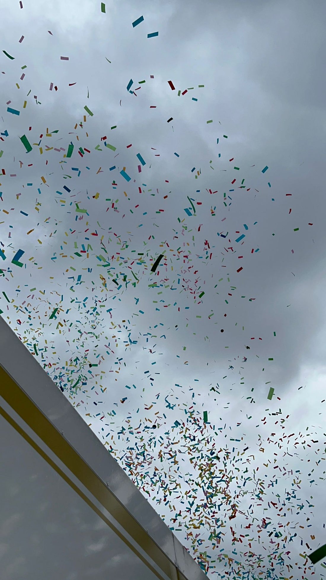 Warum wir Konfetti verkaufen – und warum es mehr ist als nur bunte Schnipsel